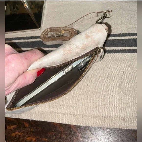 RARE Bed Stu Cream & Light Brown Marble Crossbody Wristlet PRICE IS FIRM - Picture 11 of 12